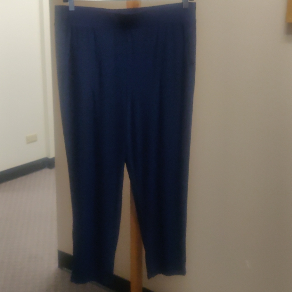 Attitudes Pants